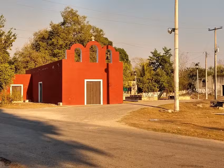 Iglesia de comisar&iacute;a de Cholul