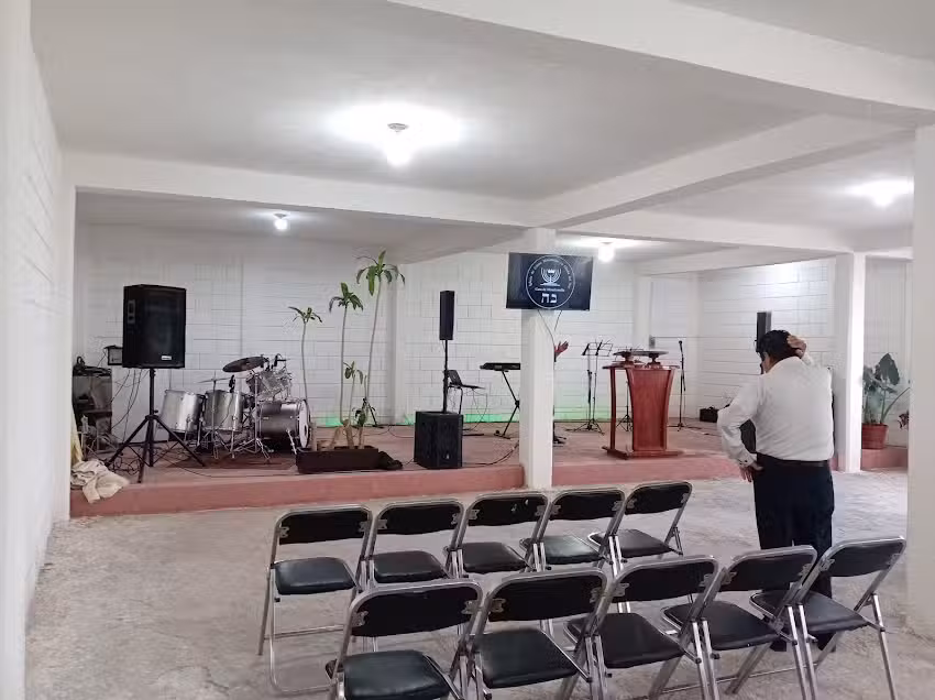 Iglesia de Cristo Casa de Misericordia &rdquo; La Gloria del Rey &ldquo;