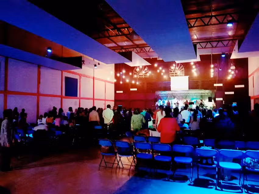 Iglesia De Cristo &ldquo;Comunidad Apostolica De La Gracia&rdquo;