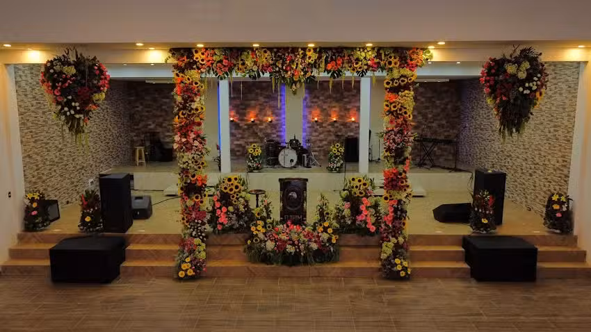 Iglesia de Cristo en Restauraci&oacute;n Ministerios Elohim &ldquo;Casa INCONMOVIBLE&rdquo;.