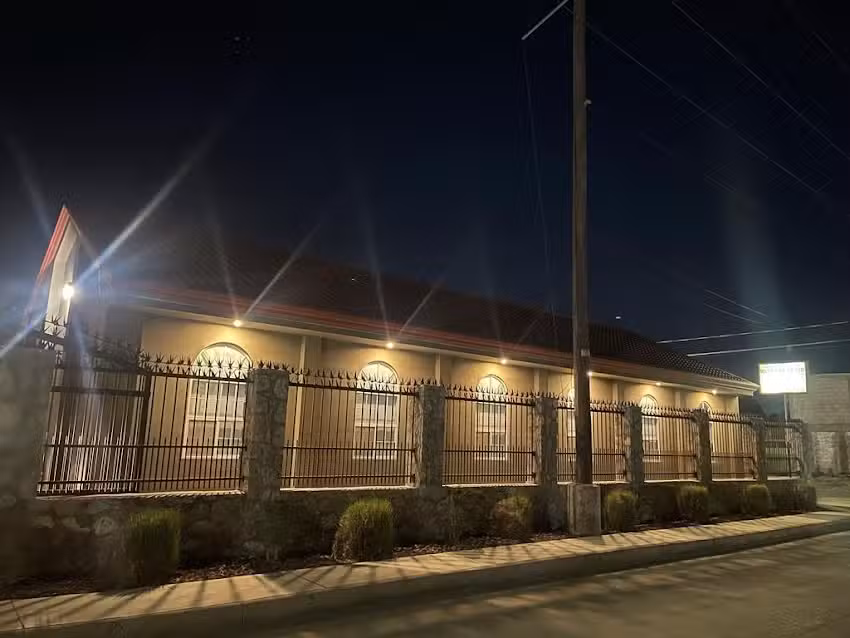 Iglesia De Cristo En Zaragoza
