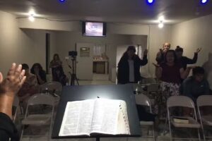 Iglesia de Dios bajo la unci&oacute;n del Esp&iacute;ritu Santo