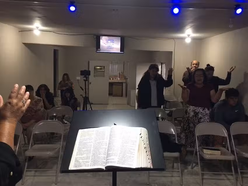 Iglesia de Dios bajo la unci&oacute;n del Esp&iacute;ritu Santo
