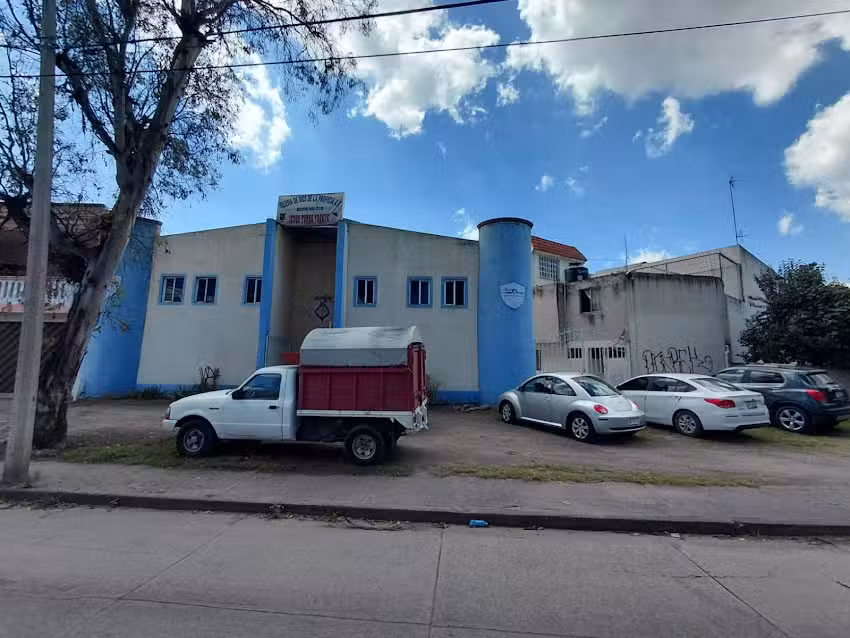 Iglesia de Dios de la Profesia Jes&uacute;s Torre Fuerte