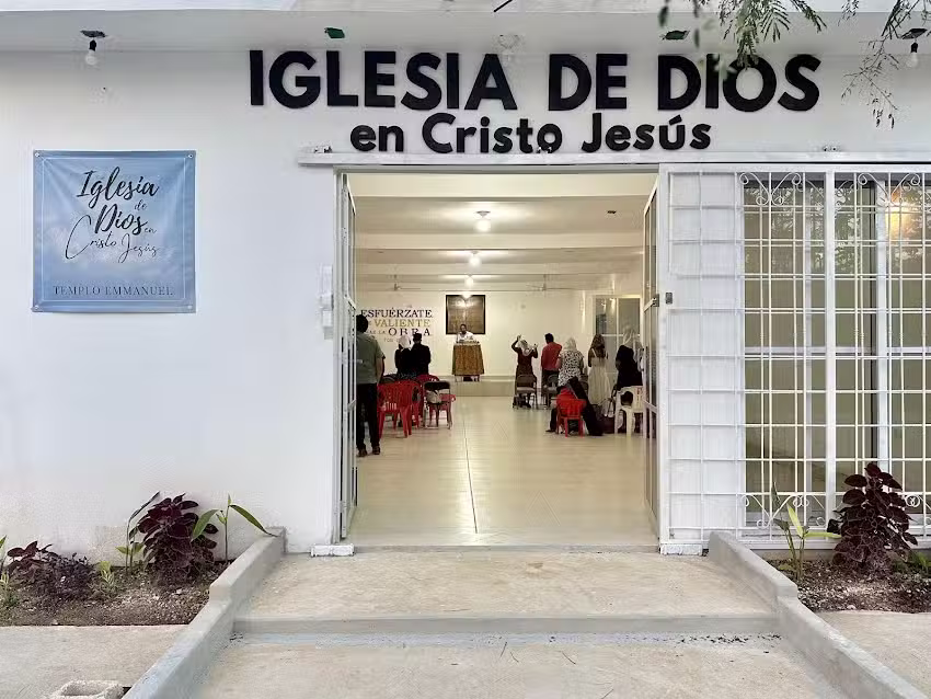 Iglesia de Dios en Cristo Jes&uacute;s Templo: Emmanuel
