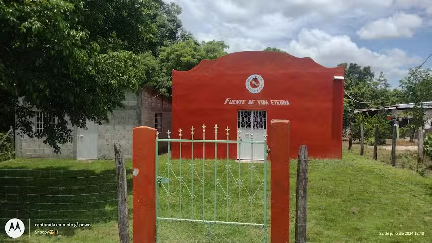 Iglesia de Dios en M&eacute;xico E.C.A.R. Templo Fuente de Vida Eterna