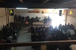 Iglesia de Fuego en Cristo Casa de Adoracion