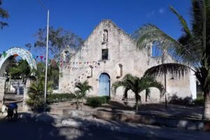 Iglesia De La Candelaria Y De Los Reyes Magos