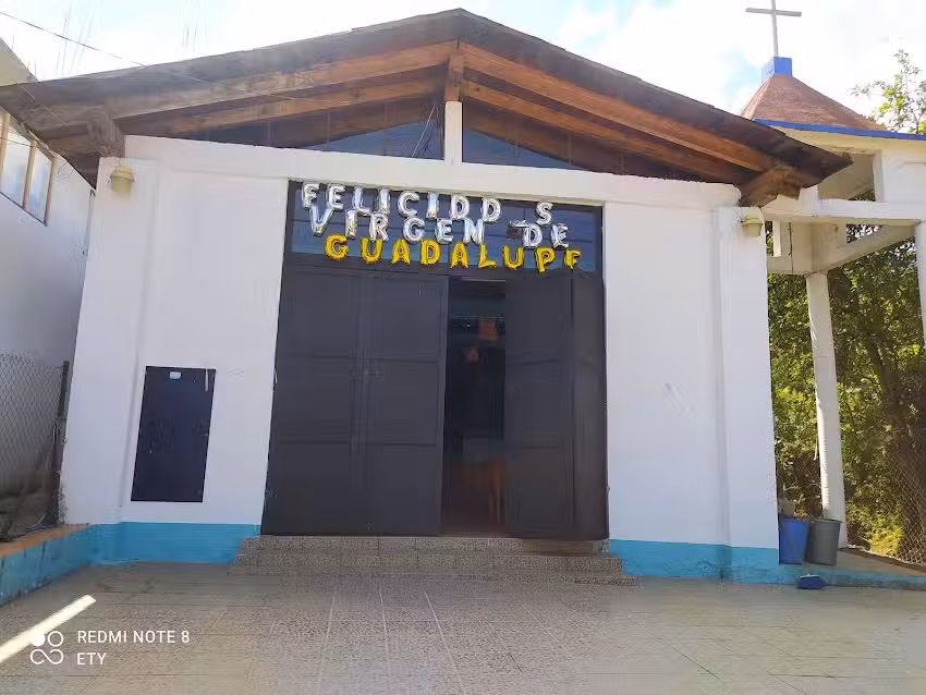 Iglesia de la colonia velo de novia