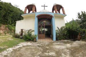 Iglesia de Nuestra Se&ntilde;ora del Rosario de Talpa (Mismaloya, Jal.)