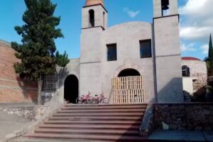 Iglesia De Ojo De Agua