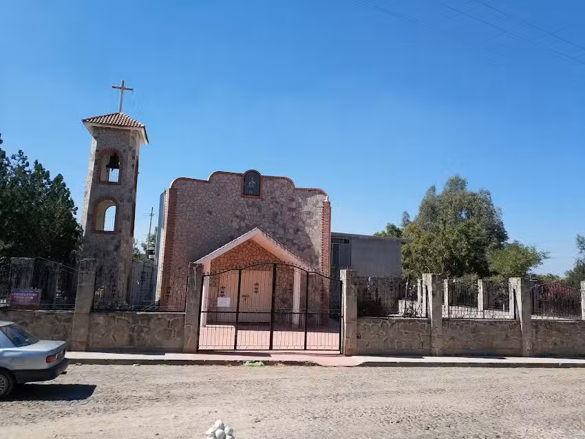 Iglesia De &ldquo;Pueblos De La Barranca&rdquo;