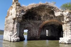 Iglesia de Puruag&uuml;ita