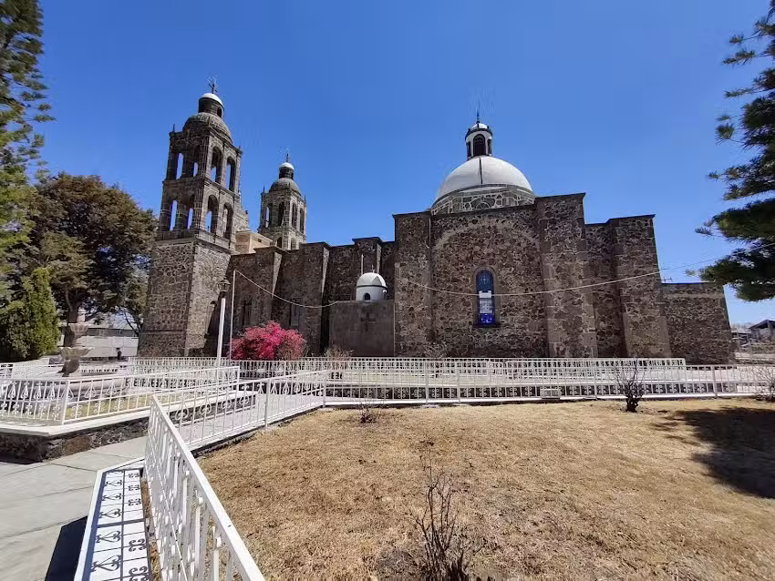 Iglesia de Salto de Le&oacute;n