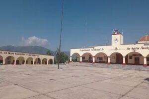 Iglesia de San Agust&iacute;n Tlacotepec