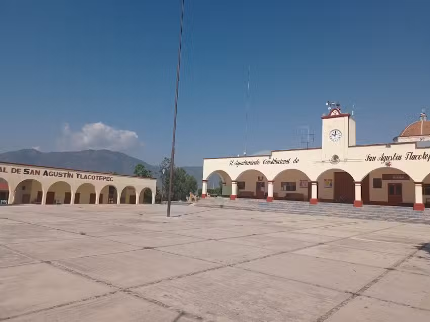 Iglesia de San Agust&iacute;n Tlacotepec