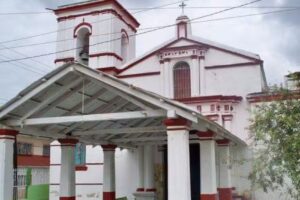 Iglesia de san Juan Bautista, barrio GUICHIVERE
