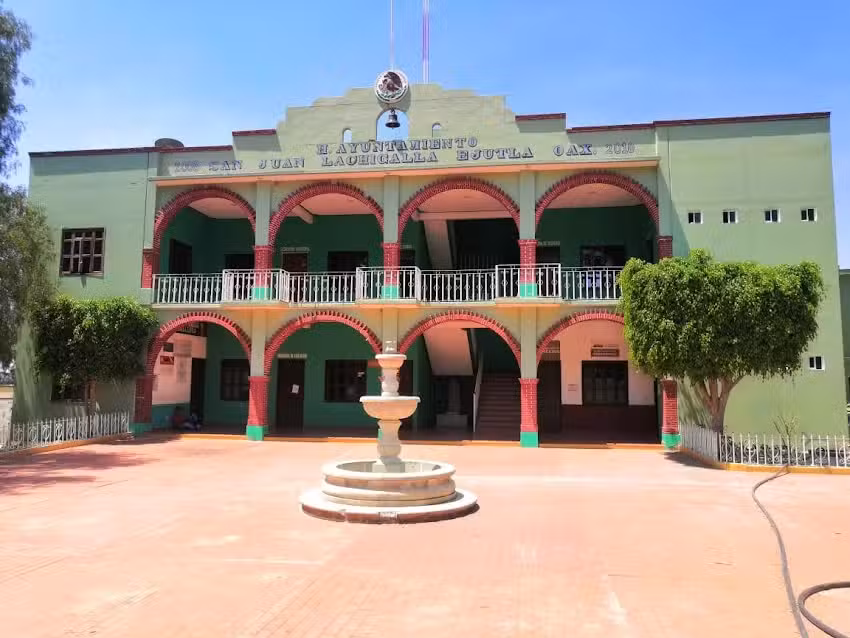 Iglesia de San Juan Lachixila