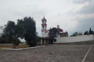 Iglesia De San Lucas Cuauhtelulpan