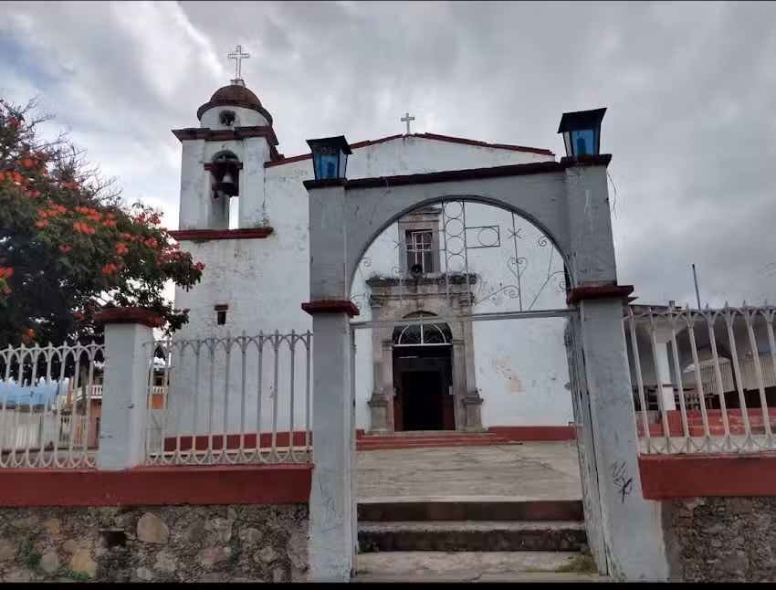 IGLESIA DE SAN MIGUEL ARCANGEL CHICHIMEQUILLAS DE ESCOBEDO