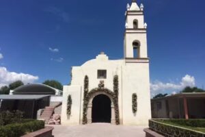 Iglesia de Santiago Acayutlán