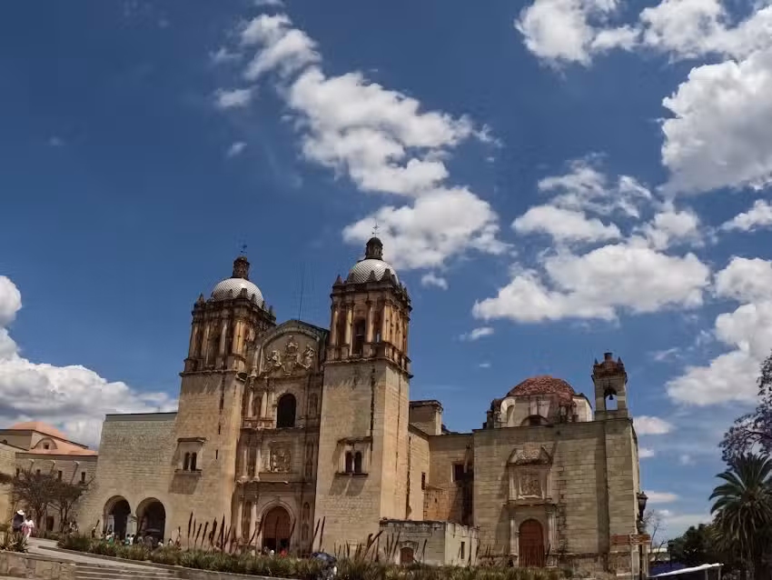 Iglesia De Santo Domingo Barrio Alto.