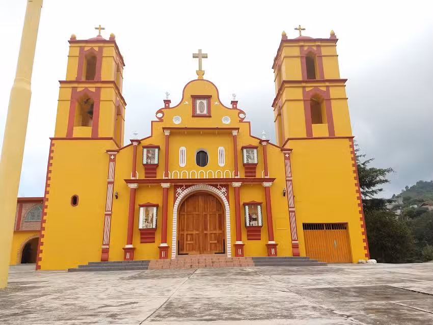 Iglesia de Tlaxpanaloya Naupan Puebla