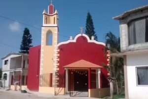 IGLESIA DE TRES BOCAS