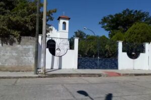Iglesia Del Barrio De San Pedro