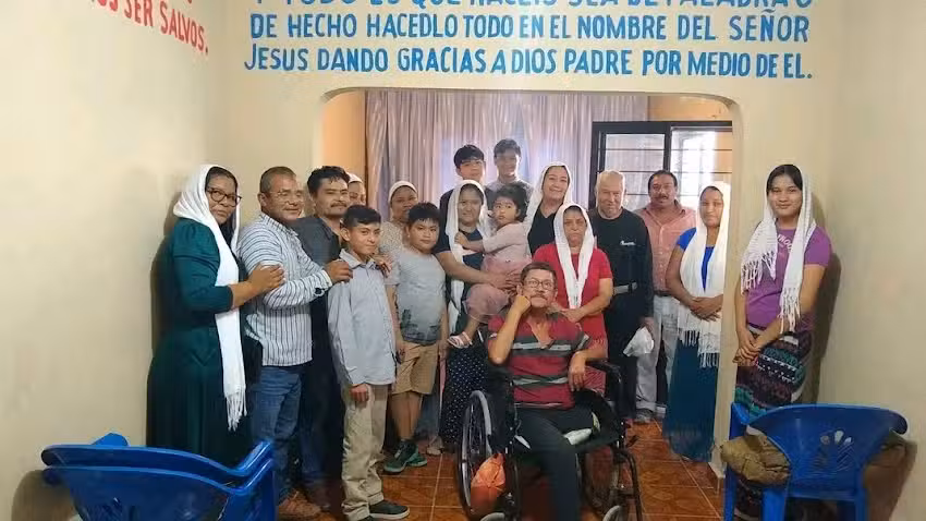 Iglesia del DIOS VIVO columna y apoyo de la verdad (Timoteo 3:15)