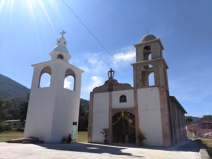 Iglesia del Se&ntilde;or de la Santa Cruz Magdalena Cruz Blanca