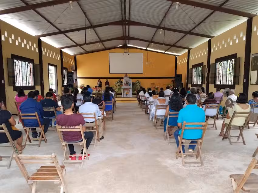 Iglesia Dios Con Nosotros Asambleas de Dios