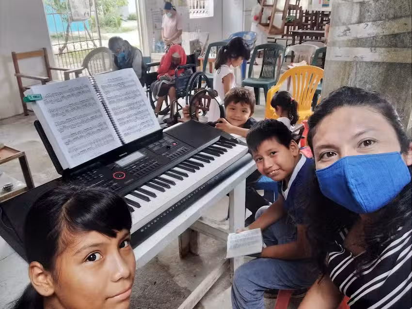 Iglesia &ldquo;Dios con nosotros&rdquo; ICIAR