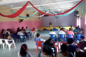 IGLESIA DIOS ES AMOR VILLA LUIS Gil, calle tulipan