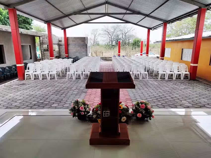 IGLESIA EL DIVINO SALVADOR