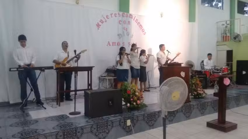 Iglesia Evang&eacute;lica EBEN-EZER Asambleas de Dios