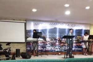 Iglesia Evangélica La Puerta – La Casa del Alfarero – La Cuesta