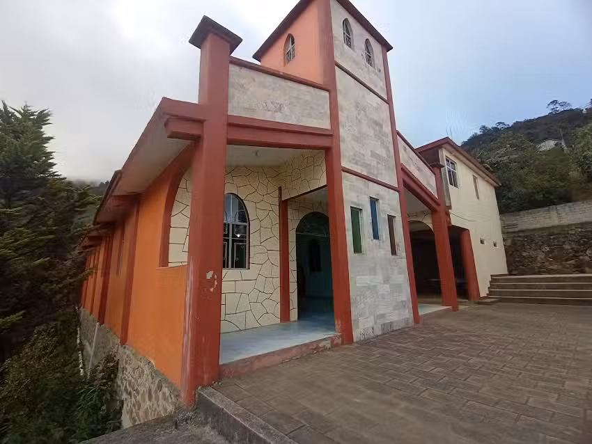 Iglesia Evang&eacute;lica &ldquo;Los Peregrinos &rdquo; villa Nueva