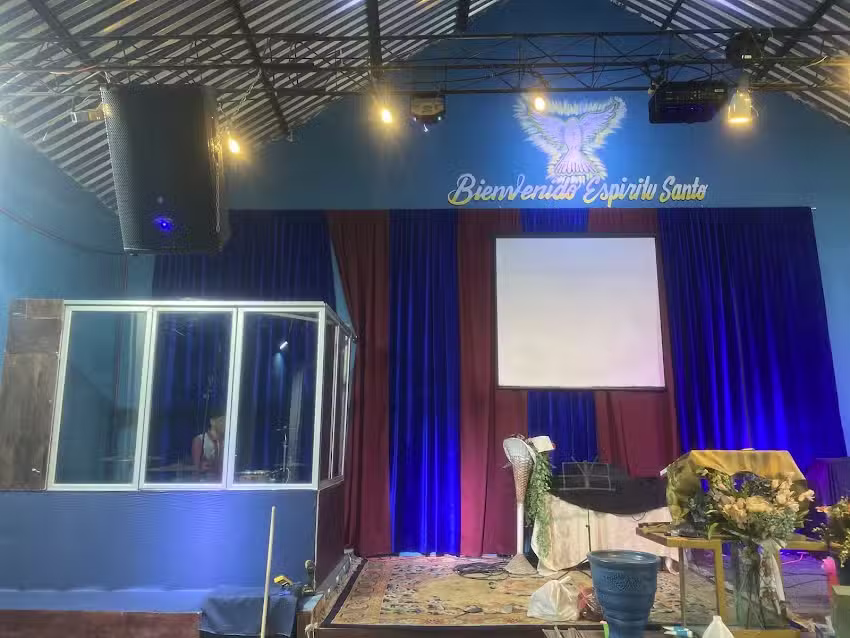 Iglesia Filadelfia valle de las palmas