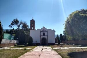 Iglesia Higueras de Guadalupe
