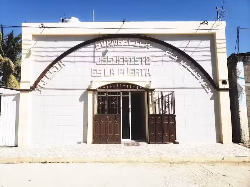 Iglesia Jesucristo Es La Puerta