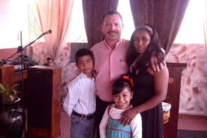 Iglesia Jes&uacute;s Sana y Salva