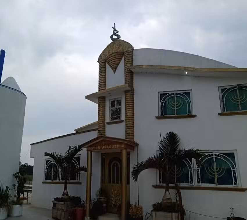 Iglesia La Luz Del Mundo