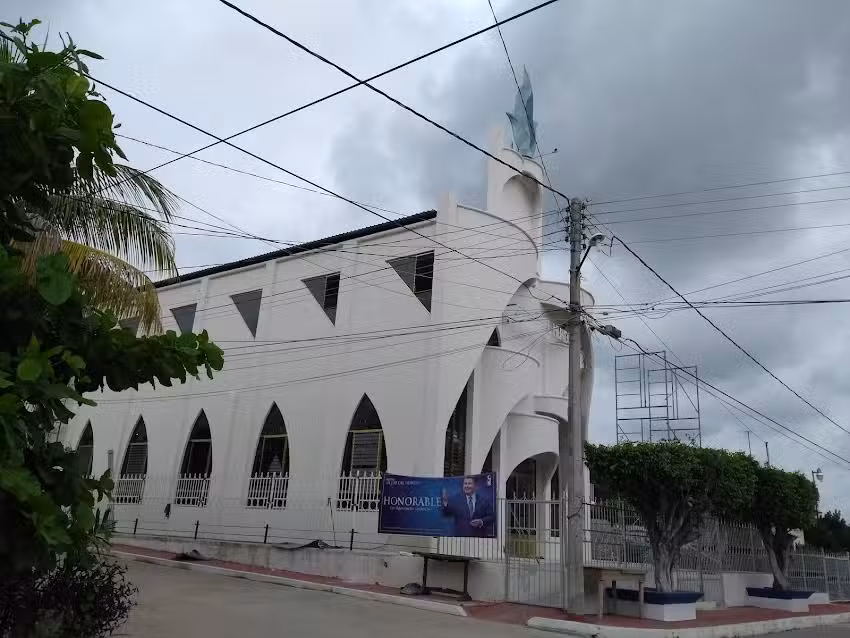 IGLESIA LA LUZ DEL MUNDO
