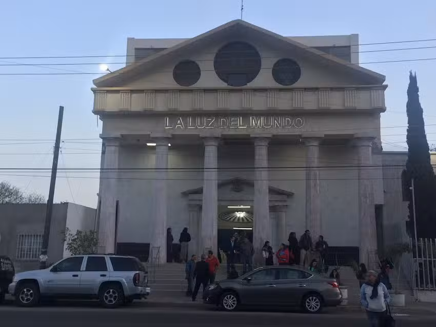IGLESIA LA LUZ DEL MUNDO