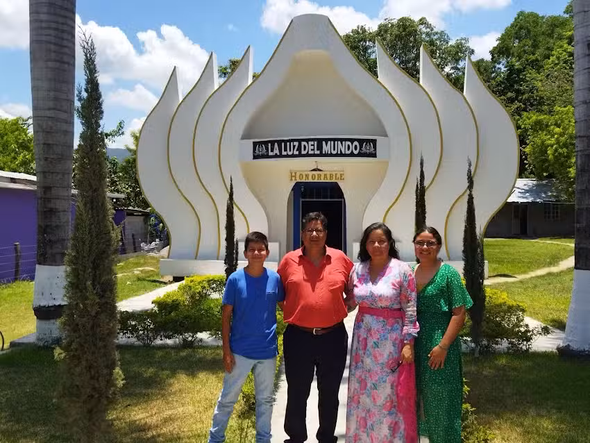 Iglesia La Luz Del Mundo