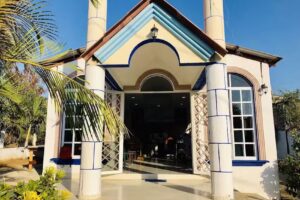 IGLESIA LA LUZ DEL MUNDO (Las Pozas).