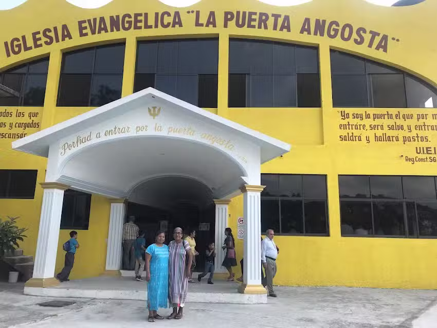 Iglesia La Puerta Angosta