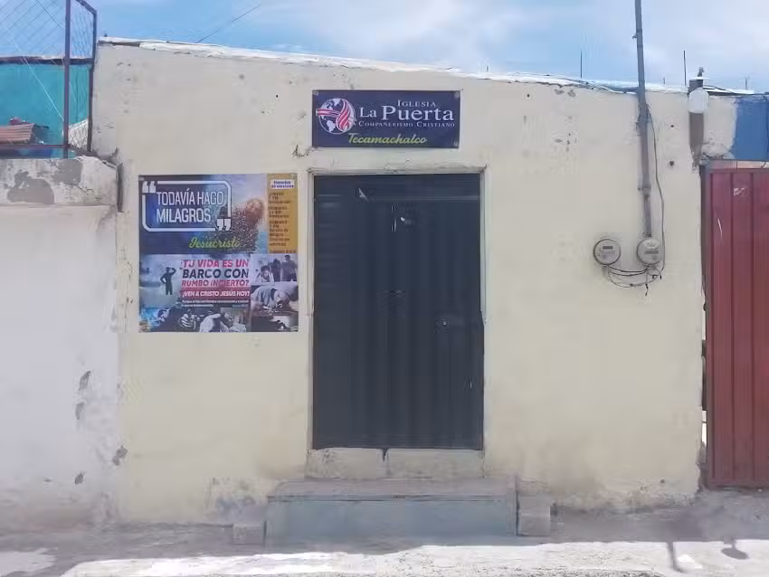 Iglesia la puerta compa&ntilde;erismo cristiano