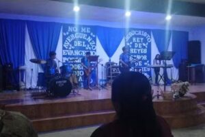 Iglesia La Roca De La Eternidad